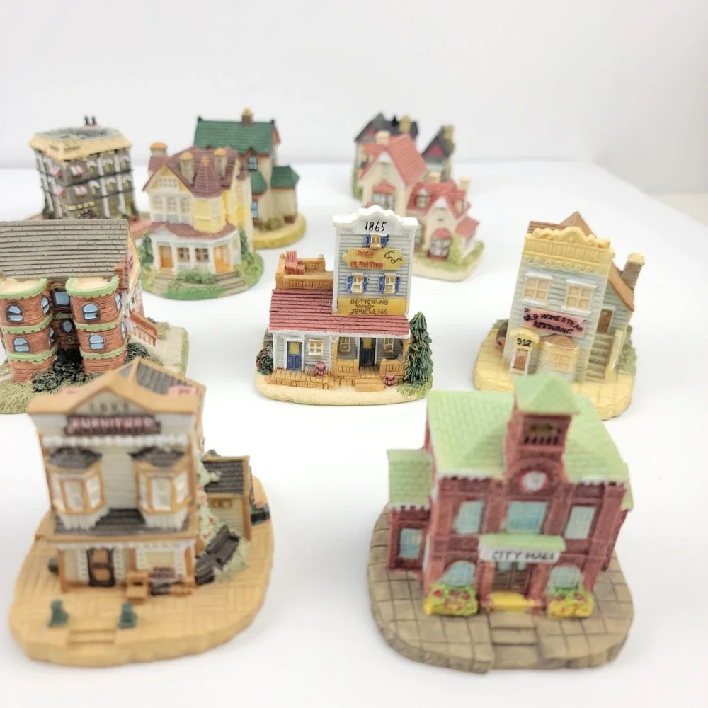 Liberty Falls Americana Collection Lot of 18 Miniature Village Buildings Boxed
